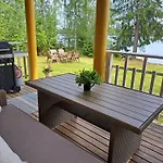 Vaelituvan Lomamoekit * Punkaharju
