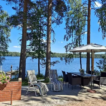 Vaelituvan Lomamoekit Dağ evi Punkaharju