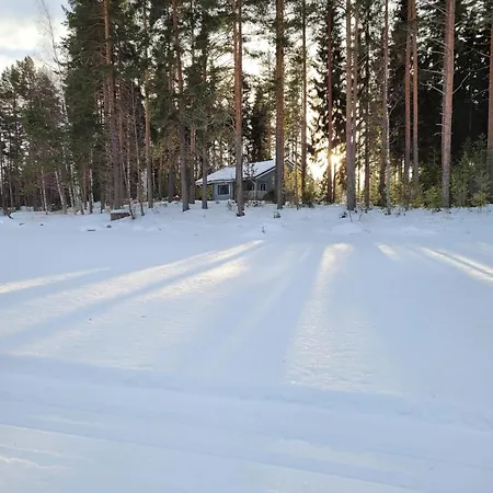 Vaelituvan Lomamoekit Hiukkajoki