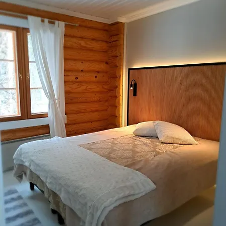 Vaelituvan Lomamoekit Dağ evi *