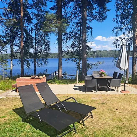 シャレー Vaelituvan Lomamoekit *