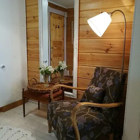 Vaelituvan Lomamoekit Chalet Hiukkajoki