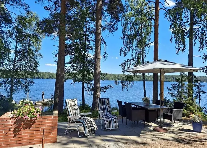 Vaelituvan Lomamoekit شاليه بونكاهاريو